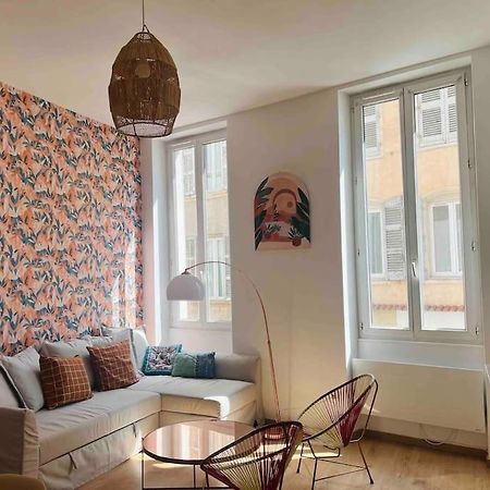 Pleasant 3-Bedroom Flat In The Center Of マルセイユ エクステリア 写真