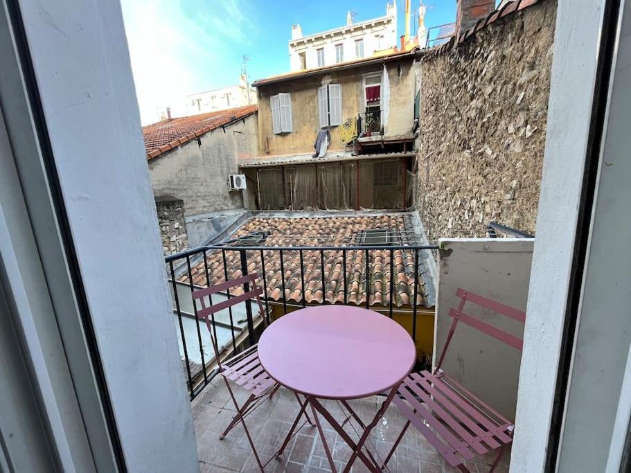 Pleasant 3-Bedroom Flat In The Center Of マルセイユ エクステリア 写真